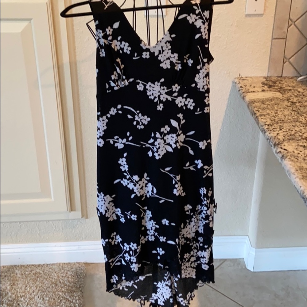 Black and white flower high low style summer dress